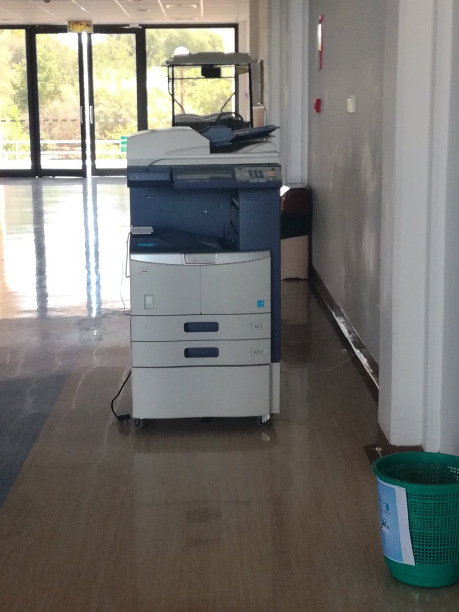 تم توفيرر سلل خاصه لقنينات الماء فارغه كانت ام لا في مباني E و F
#فلنحييها_بالماء
@SQU_Info <a href="/Squ_2013/">تغريدآت جامعية❤</a> @haya_water <a href="/RMSS_SQU/">RMSS | جماعة إدارة المخاطر – SQU</a>