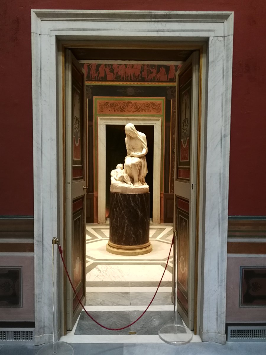 rickzomp's tweet photo. #GiornateFAI #fai #villatorlonia https://t.co/nLxHf5MykK