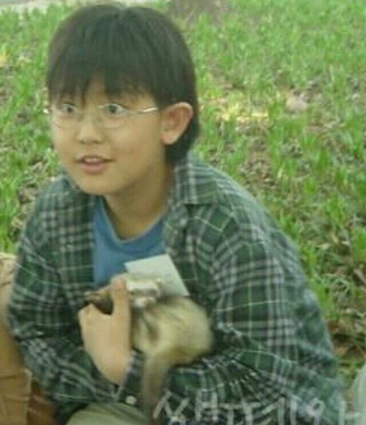 pchanyeolpic's tweet photo. 💚💚💚💚💚 https://t.co/orBlScG06s