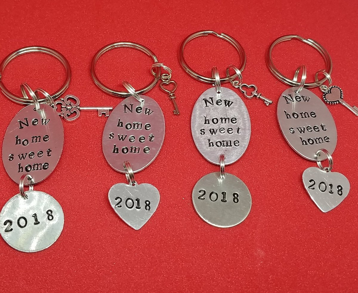rbboutiqueshop's tweet photo. #redballoonboutique #homesweethome #newhome #newhouse #gift #keychains #stampedkeychain #metalstamping #handstamping https://t.co/4Pdij9tKyM