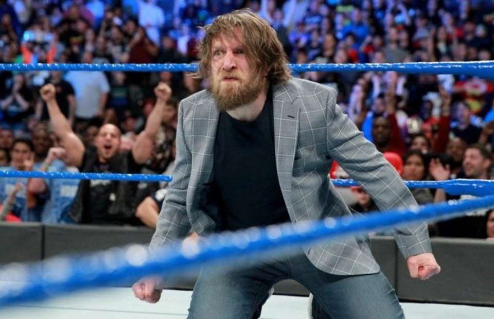 DarrenConnolly_'s tweet photo. Favorite out of these two?

#RT - Dean Ambrose
#Like - Daniel Bryan https://t.co/JUKgdNg580