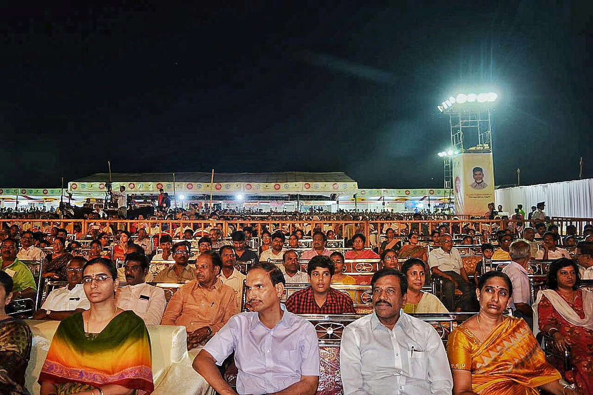 Gurudev Sri Sri Ravi Shankar tweet media