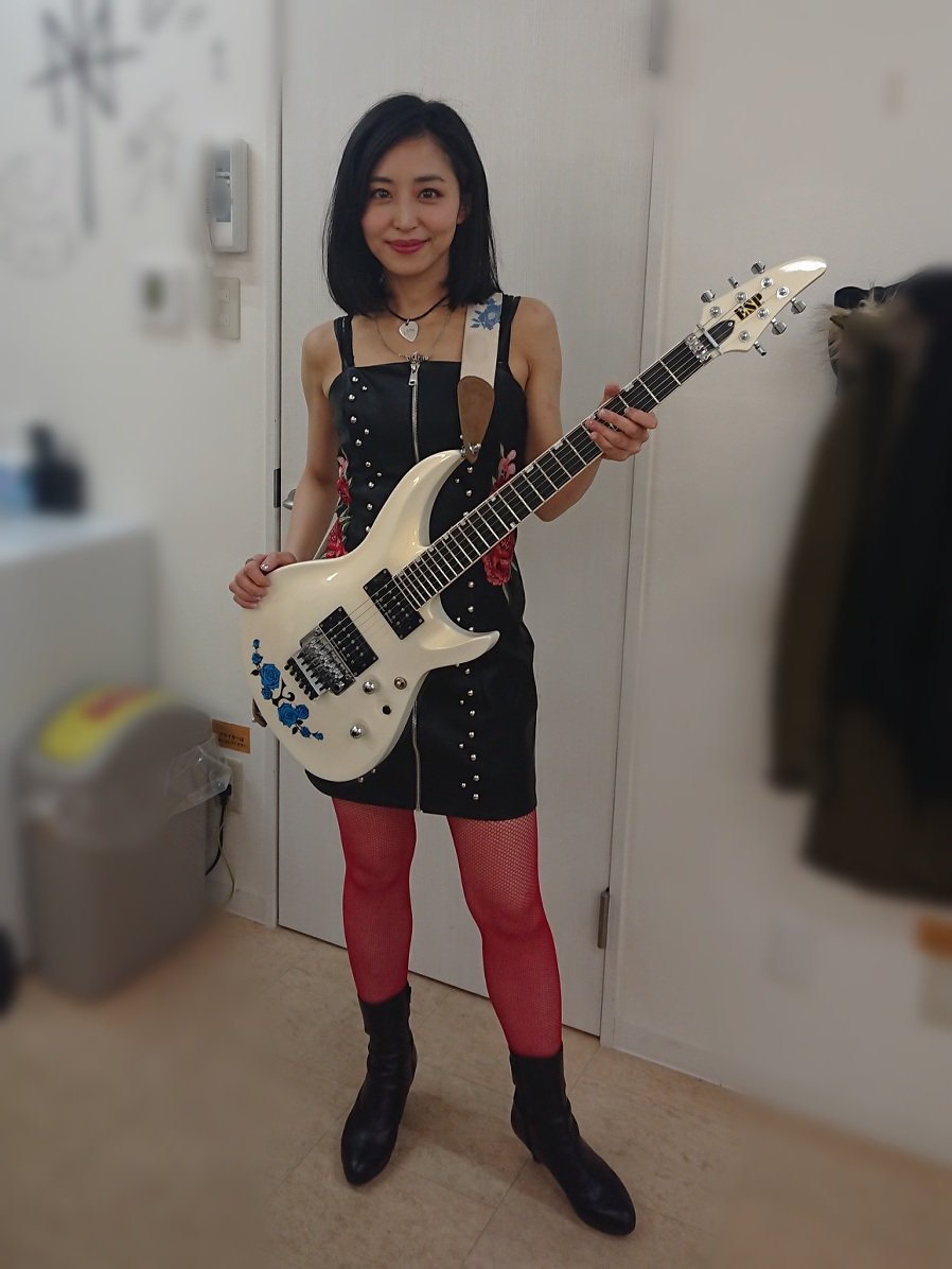 D Drive Yuki On Twitter 昨日の衣装はforever21 笑っちゃうぐらい安かったの 笑 これ言っちゃうの関西人のくせね