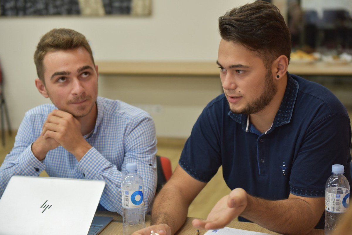 UNDPEurasia's tweet photo. Why are young people in #Moldova struggling with unemployment? Our @DVasilescu explains how we used #micronarratives to answer exactly that: https://t.co/bQb3RVlojI #inno4dev https://t.co/Fs2nO54KRT