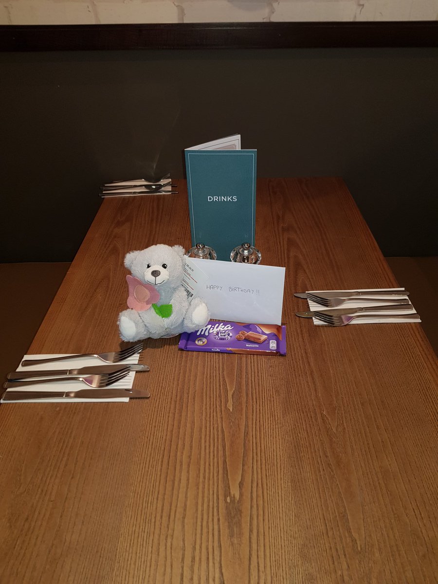 last night we had 2 young guests celebrate their birthday with us! we never get tired of singing happy birthday and PI wowing them! 🎁🎉 <a href="/SDEBDD/">simon ewins</a> <a href="/dls29411/">Darrel Sabin</a> <a href="/razibul12/">HaSsan</a> <a href="/Omar_Negm2/">Omar Negm</a> @SWLondonPI #birthdays #cake #presents