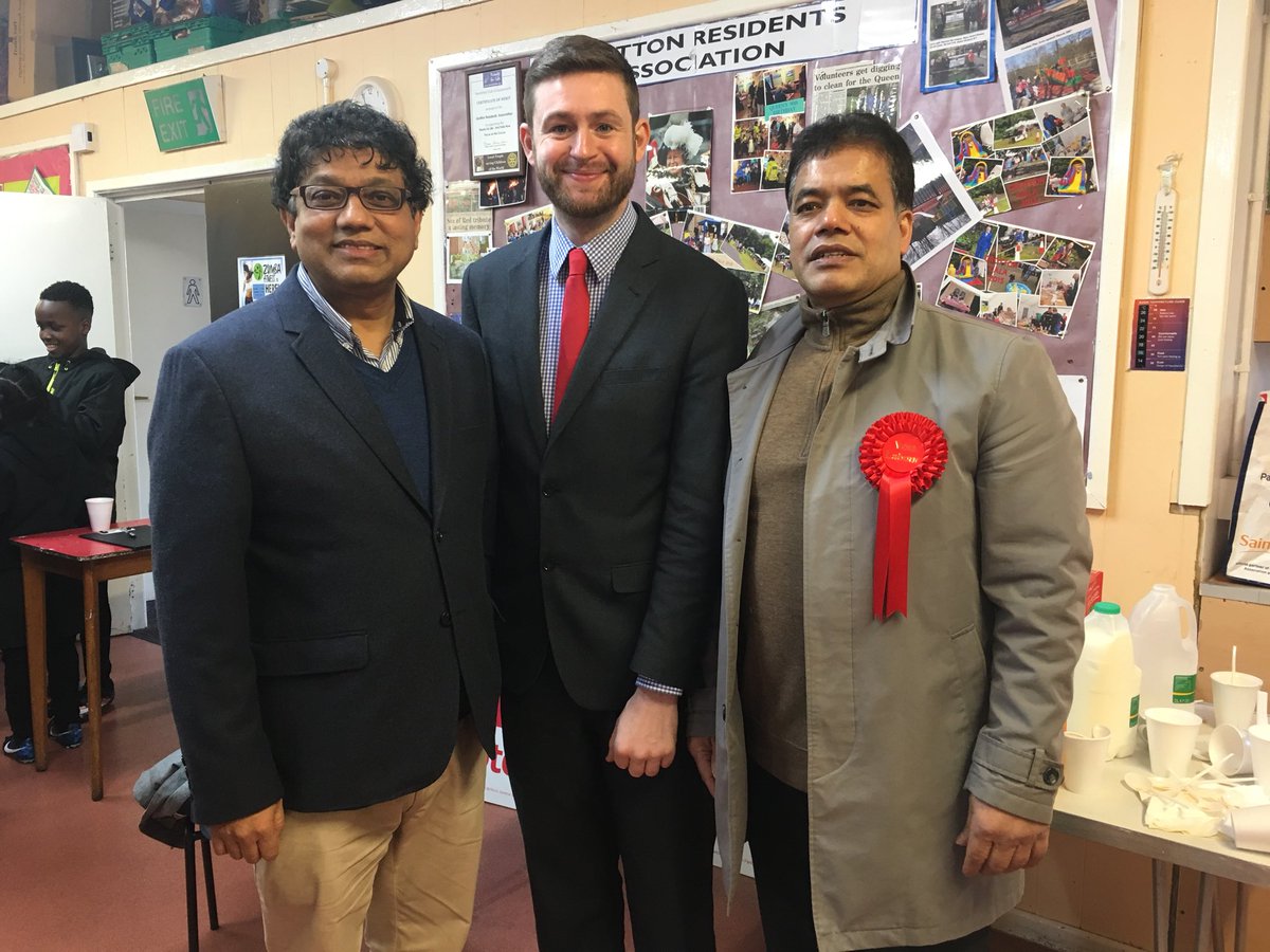 Aftabmiah1's tweet photo. Oldham Labour Party Launches 2018 local election campaign today (Sunday(at Grotton, Lees. Please support labour party during the 2018 local  Council election.@JimfromOldham @CllrAbdulJabbar @JeremyWerneth @cllrabdulmalik #OldhamLabour https://t.co/Cvbv3pvuTQ