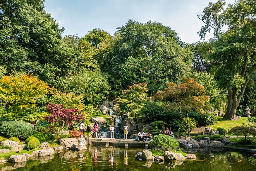 Londonist's tweet photo. Hills, forests and gardens: where to picnic in London https://t.co/FvqUmzTWTi https://t.co/5RdtbbDfdl