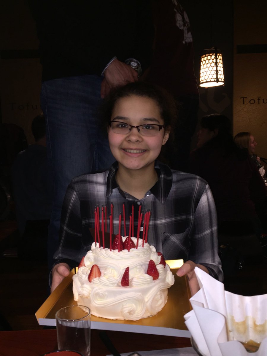 HBCGCJapanMei's tweet photo. Birthday dinner followed by karaoke. #bestpartyever https://t.co/RNLs8usI4s