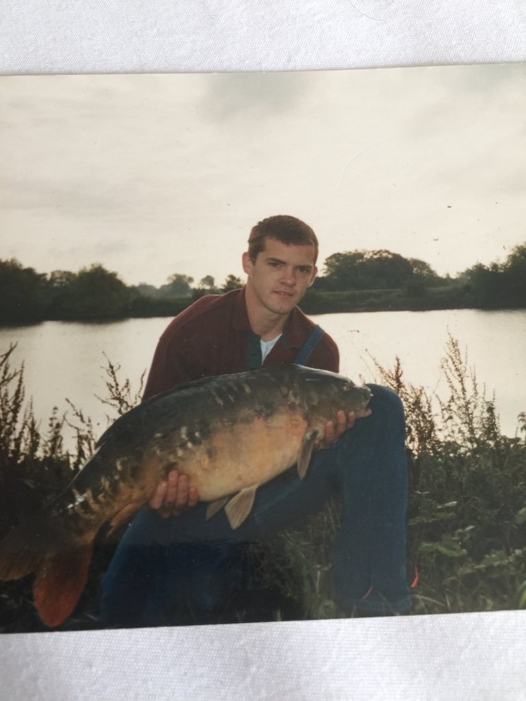 stevenm404's tweet photo. My first ever 20 Check out the dungarees. Both stylish and practical and the empty banks of Walthamstow no3 https://t.co/GeVOSWZVK2