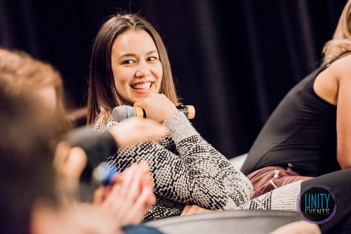 Luisasource's tweet photo. #Photos Luisa  attending #unitydays2017 vs Luisa attending #unitydays2018 #the100 https://t.co/s3EbAXUWoL