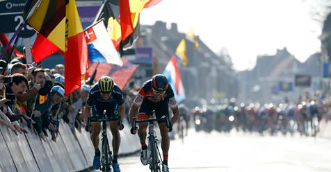 PrologueCycle's tweet image. **LIVE CYCLING** Today from 1.30pm the cobbled Classics hit full swing with Ghent-Wevelgem. Will race favourite Peter Sagan take the win? #ghentwevelgem #cobbledclassics #springclassics