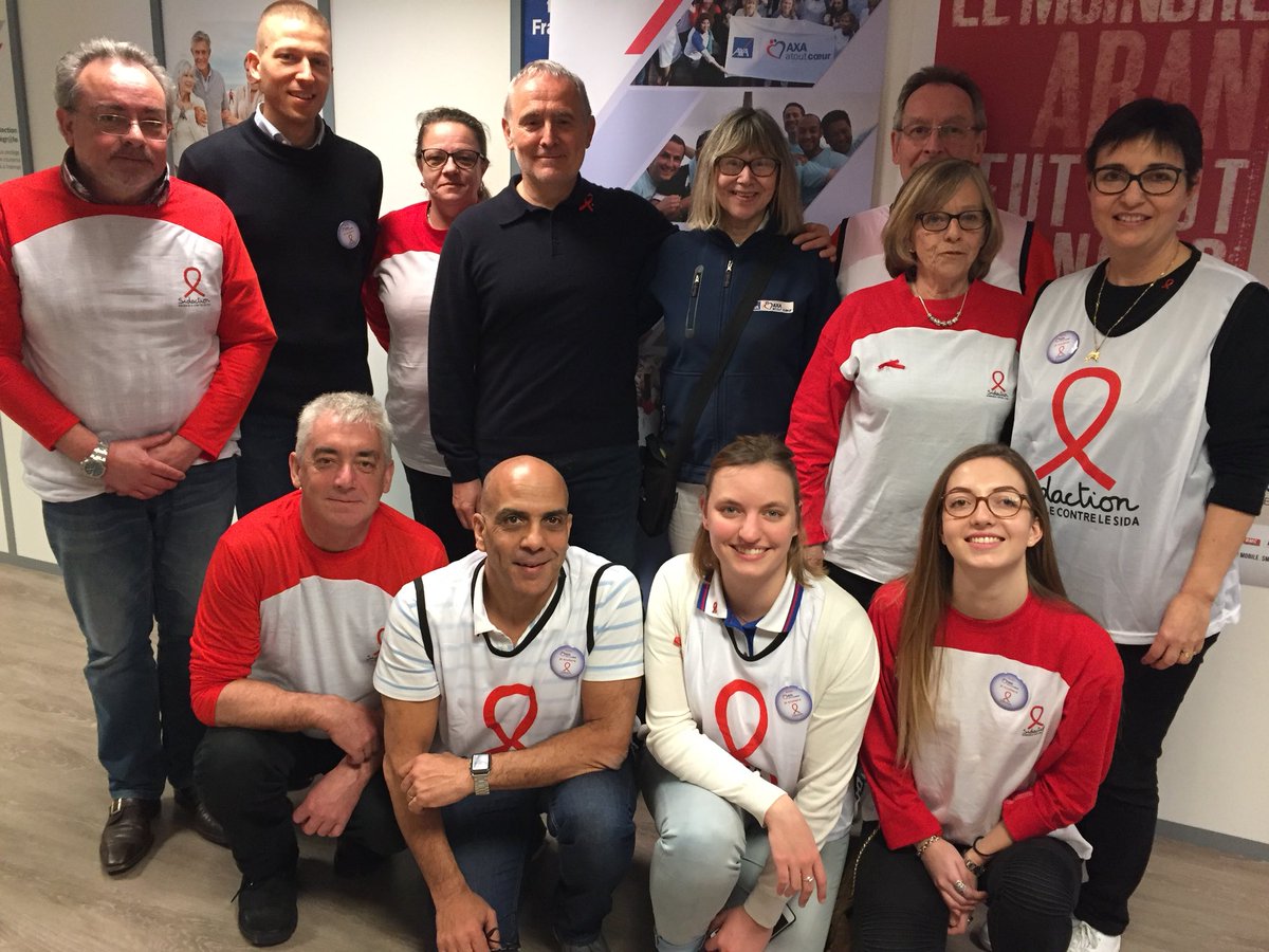 raphael_benda's tweet photo. La dream team du site de Marly @AXAFrance qui a préparé et organisé les plateaux ☎️ pour @Sidaction #AXAAtoutCoeur#👏🏻pour votre engagement et votre investissement. #EspritDeService #ProudToBeAXA @EricFrecon @Magali_Dlv https://t.co/E46lBaNDQB