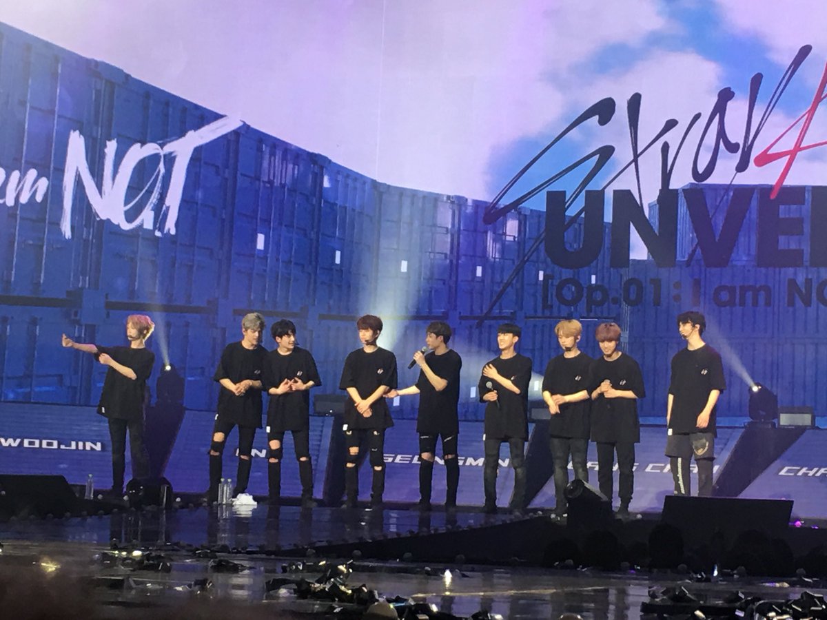 SKZ debut showcase just endedThey r no longer pre debut kings Now they rookie kingsThey did amazing every song sounded amazing (I didnt hear district9 tho)This was the start to what i believe to be beautiful journey Cant wait You worked hard kids  #StrayKidsUNVEILED
