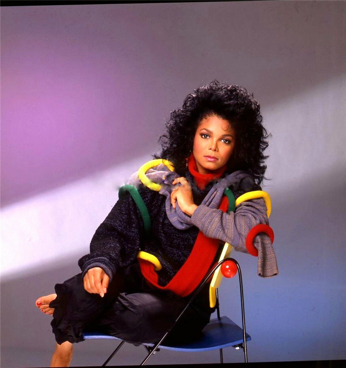 Loves_TheLord2's tweet photo. #JanetJackson is still Appreciated and Loved All Over The World🌍🌏She is The #GreatestOfAllTime #TheIconicGoldStandard 🥉👑 Janet's been in Showbusiness for 45 years. She has been a star since the age of 6. Now at 51, she is what dreams are made of. #BeyondLegends #ICON🌟🌟🌟🌟 https://t.co/9beTIvTliX