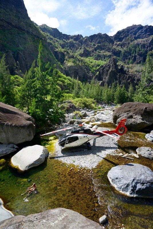 sebAML1913's tweet photo. Helicopter lifestyle... https://t.co/XWDULwnH6C