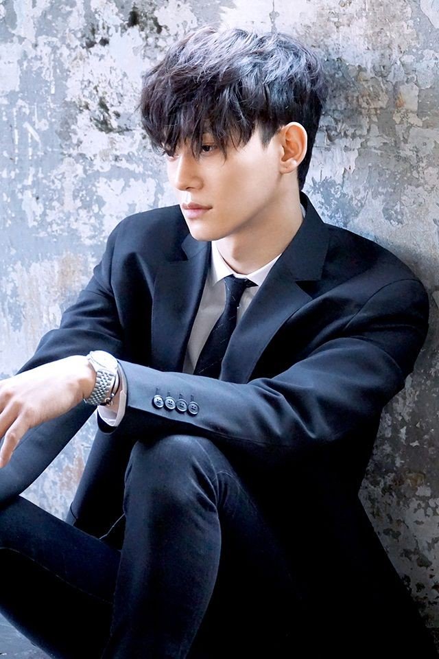 mine_xo97's tweet photo. ใครว่าพี่เฉินไม่หล่อ ให้โอกาสพูดใหม่อีกที https://t.co/FXTsNrXnVS