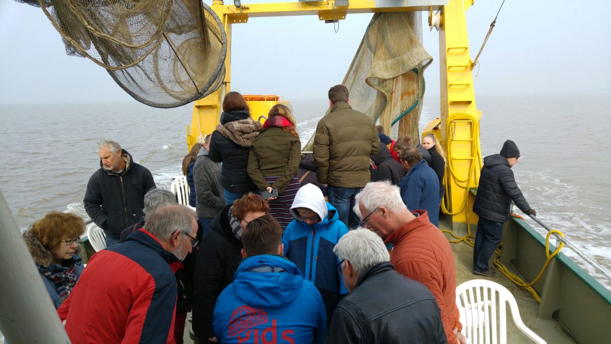 Samen met Jan Rotgans en <a href="/waddentweets/">Waddenvereniging</a> het wad op! #openingsweekend #afsluitdijkwaddencenter #unescowerelderfgoed #Waddenzee
