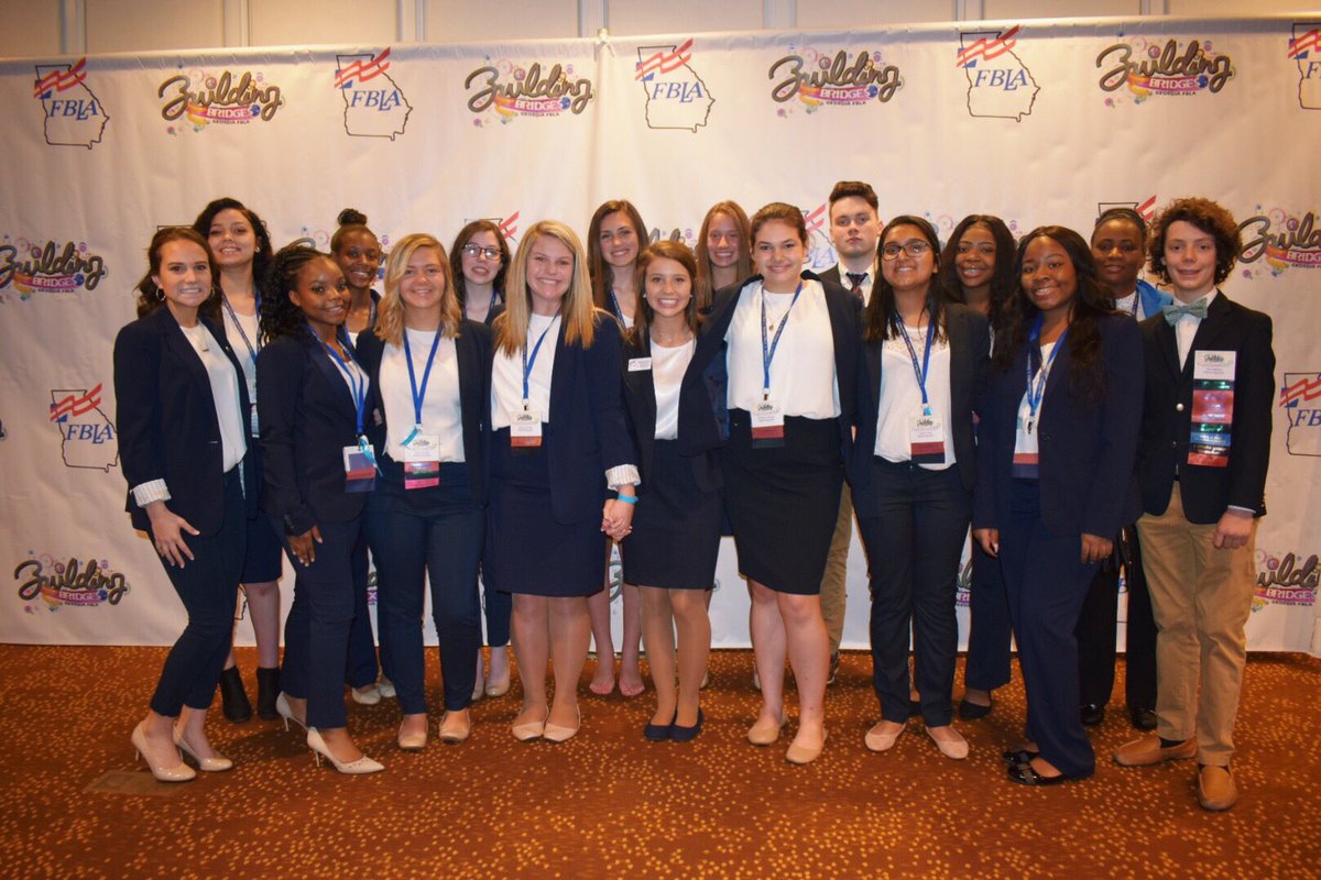 EHSFBLA12's tweet photo. Atlanta, you’ve been good to us. See ya, next year! #FBLASLC #joinfbla #webleedgreen https://t.co/Pkl9Api3I5