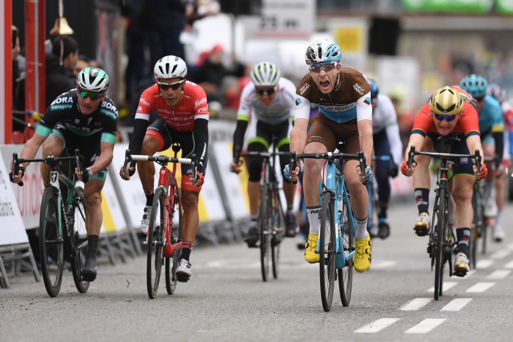 decathloncmacgm's tweet photo. 🇪🇸 @VoltaCatalunya - Etape 7 / Stage 7 

✊ Enorme performance de @p_latour et de l'équipe ! Il va chercher la 3ème place de l'étape et au général à la pédale ! ✊

✊ Huge performance of @p_latour and the team! He finishes 3rd both of the stage and overall 

#ALLEZALM https://t.co/a8sn0gwe4q
