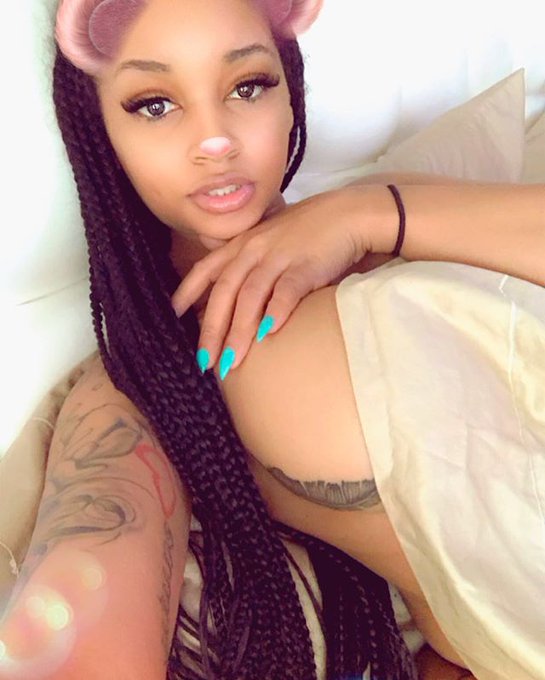 💗 #FAME https://t.co/zqZW8X2mpt<a href="/tag/fame"class="tags">#FAME</a>