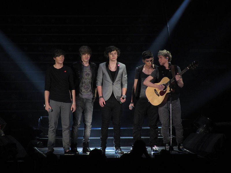 melcardi's tweet photo. LO MEJOR DE TODO FUE QUE TODOS DIJERON QUE 1D IBA A FRACASAR, QUE SIN ZAYN NO SON NADA. TODO EL FANDOM PENSÓ Q NOS CAERÍAMOS, PERO NO. NO FUE ASÍ. FUIMOS FUERTES Y NOS LEVANTAMOS, SEGUIMOS TODOS UNIDOS Y SIEMPRE LO ESTAREMOS. AÚN SIN ZAYN SOMOS LOS MEJORES #3yearssincezaynleft1d https://t.co/7pjBZJO0ss