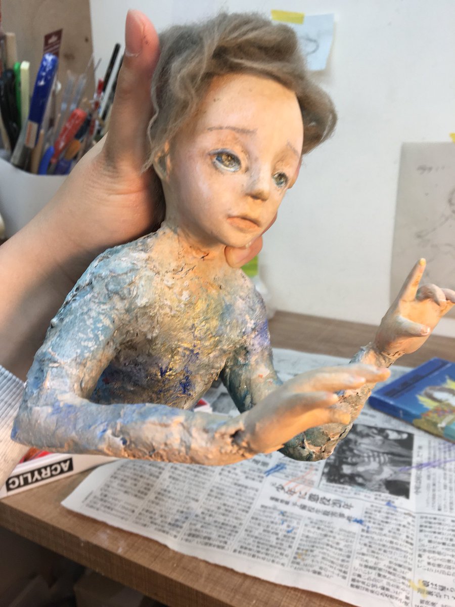 Mekkedori's tweet photo. 顔できた。
Finished his face.
#face #acrylilc #dollmaking #fleedom #colors #boydoll #sculpturdoll #art #sculptur #artwork #sculpture #originaldoll #doll #making #painting #oliginalart #創作人形 https://t.co/WJXYSd9gaF