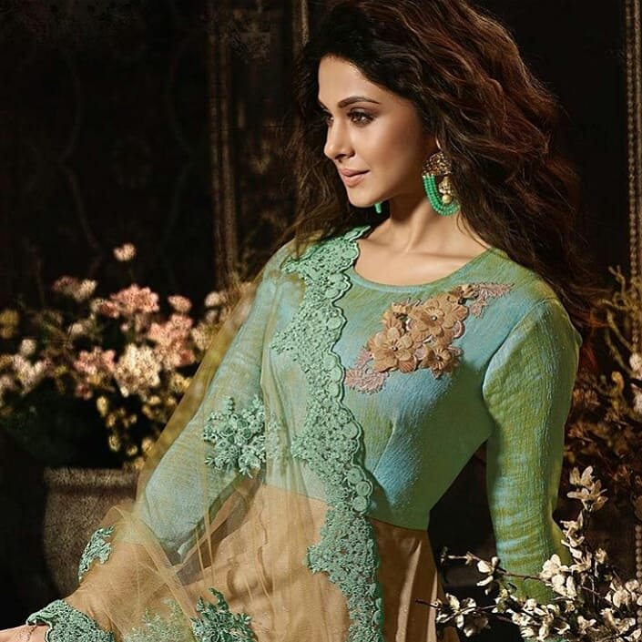 telly_updates2's tweet photo. #jennifer #jenniferwinget #beyhadh #larrywinget #maya #inspiration #mybaejen #saraswatichandra #jenniferwingetfans #winget #life #bepannaah #zoya #kumud #jenniferwingetgrover #jenniferwingetarabfans #jen #jenjen #jeny #princesswinget #Bepannaah #Bepannah https://t.co/ygwF6nOkfR