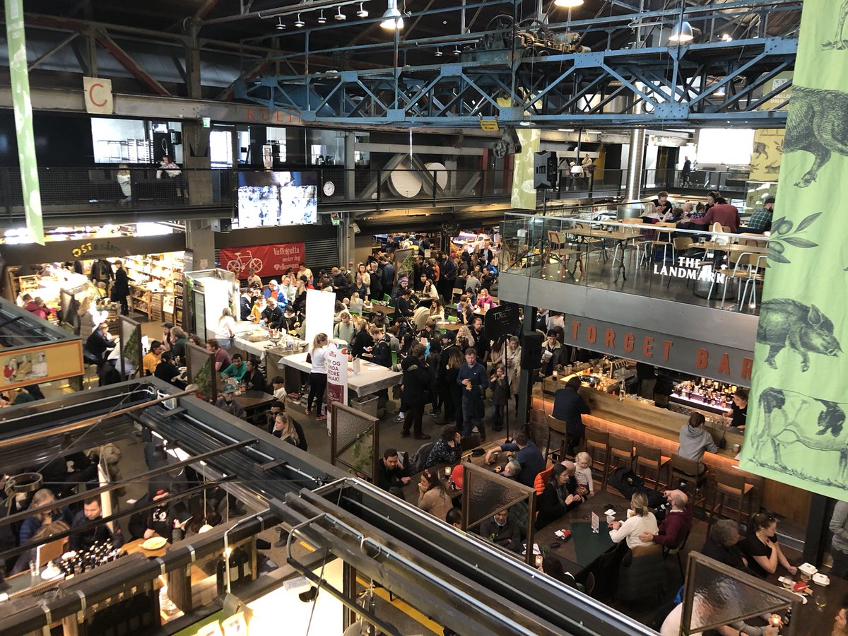 davefrase's tweet image. Sunday lunch @Mathallenoslo street food &amp;amp; local in vibrant harmony @RevoLatest @HarrisonFraser1