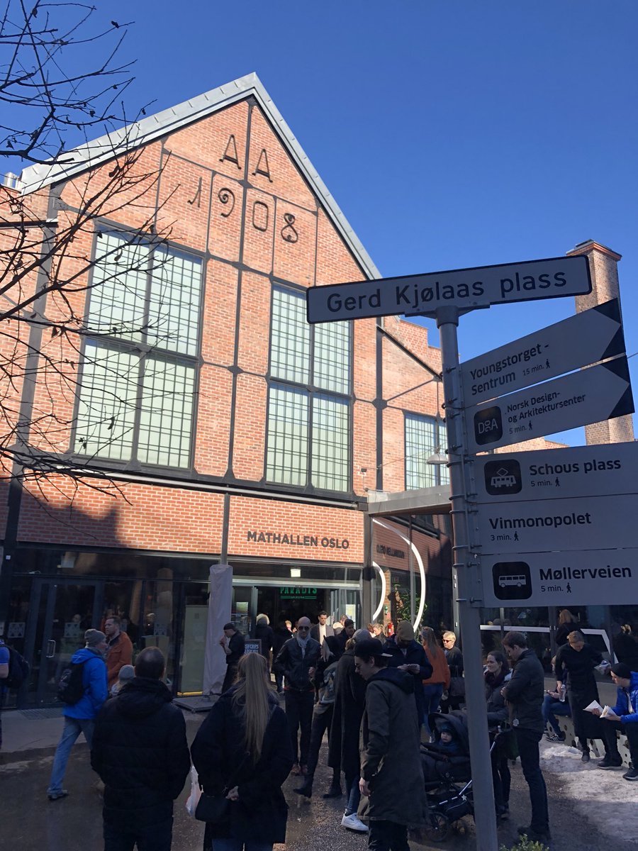 Sunday lunch <a href="/Mathallenoslo/">Mathallen</a> street food &amp; local in vibrant harmony <a href="/RevoLatest/">Revo</a> @HarrisonFraser1
