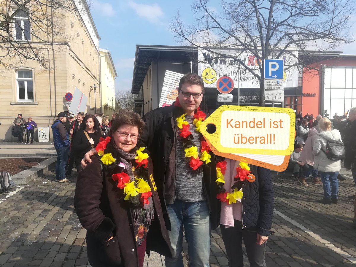 alternativeHomo's tweet photo. Bald gehts im Ruhrgebiet weiter! #kandelistueberall https://t.co/5C0eNTy6hc