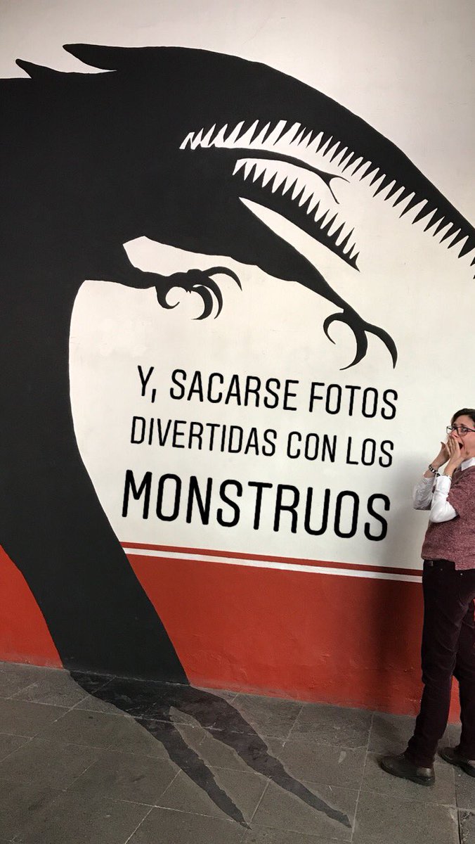 ximenaapisdorf's tweet photo. @el_mayer #TimBurtonMX https://t.co/6tYngfwvq8