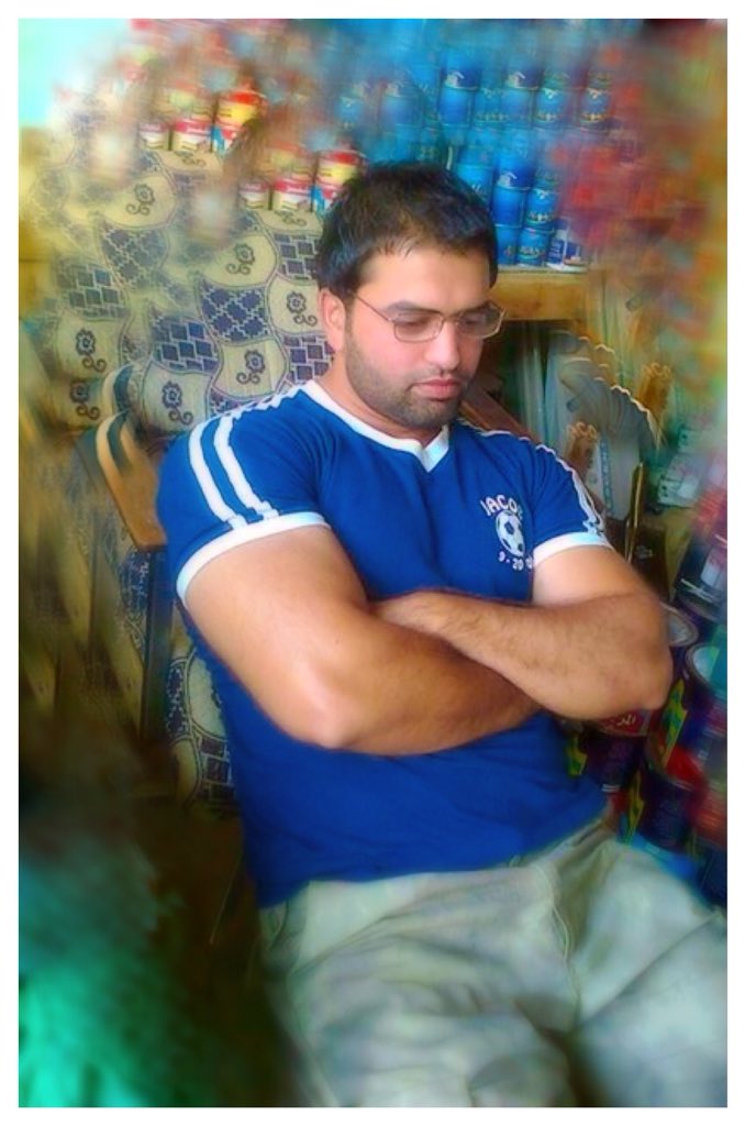Oa1weoq1063ry's tweet photo. لا يعجبنــي التكبـــر لكننــــي اعيـــش فــي لعبــة

         تجـاهل لمــن هــم صغــار العقــول !! // https://t.co/zReOgOCSOT