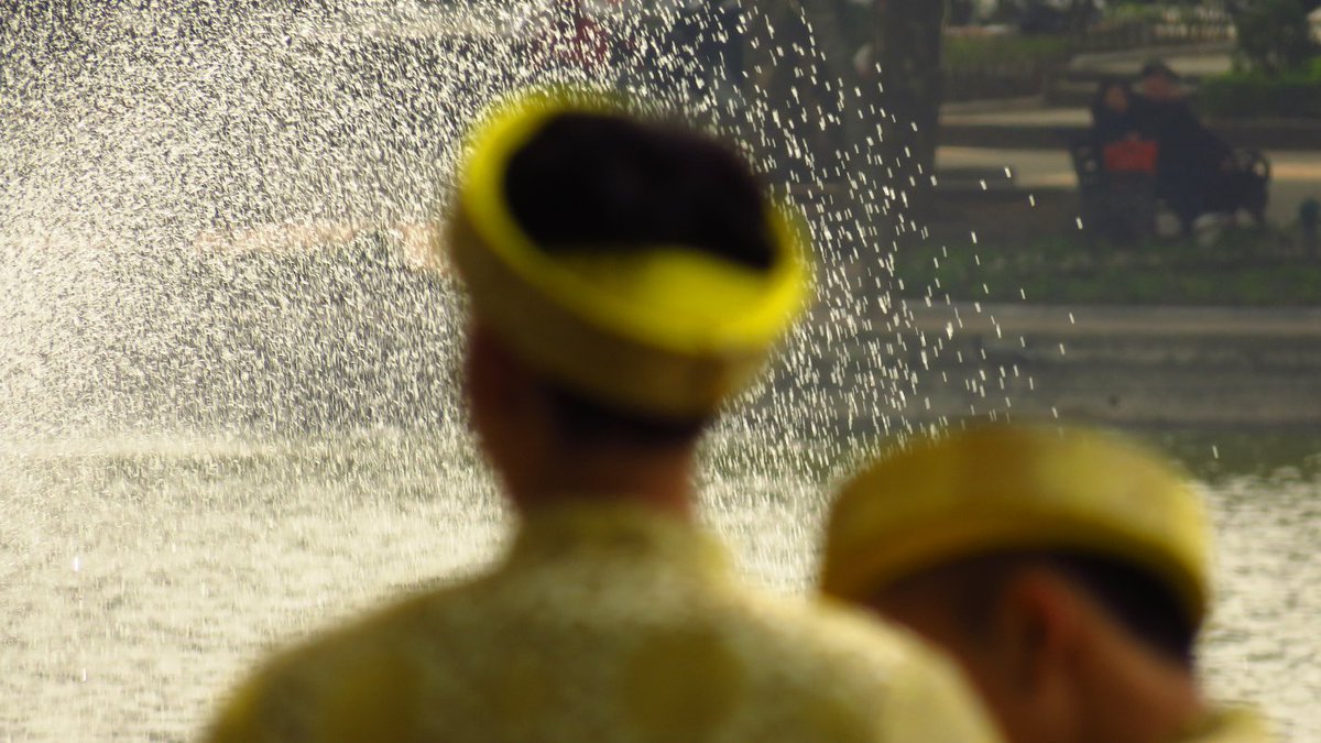 zoomoptico1's tweet photo. Hanói fevereiro de 2018, foto por @luciokahara 📸
https://t.co/1WL96KcOlc
#canon #powershot #powershotsx60hs #Hanoi #Vietnam #travelblogger #TravelBlog #zoomoptic #zoomoptico https://t.co/AKmNPxa121