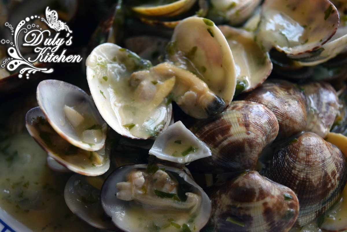 DulysKitchen's tweet photo. Os traigo un #aperitivo para #SemanaSanta , #Almejas a la #Marinera , con las que podréis pecar sin apenas calorías ni saltarse la #vigilia. #almejasalamarinera #salsamarinera #almejasensalsamarinera #retoasaltablogs #aperitivo 
https://t.co/YLYNfaqlgd
https://t.co/KVsVeVSx1u https://t.co/cGniHCtYVd