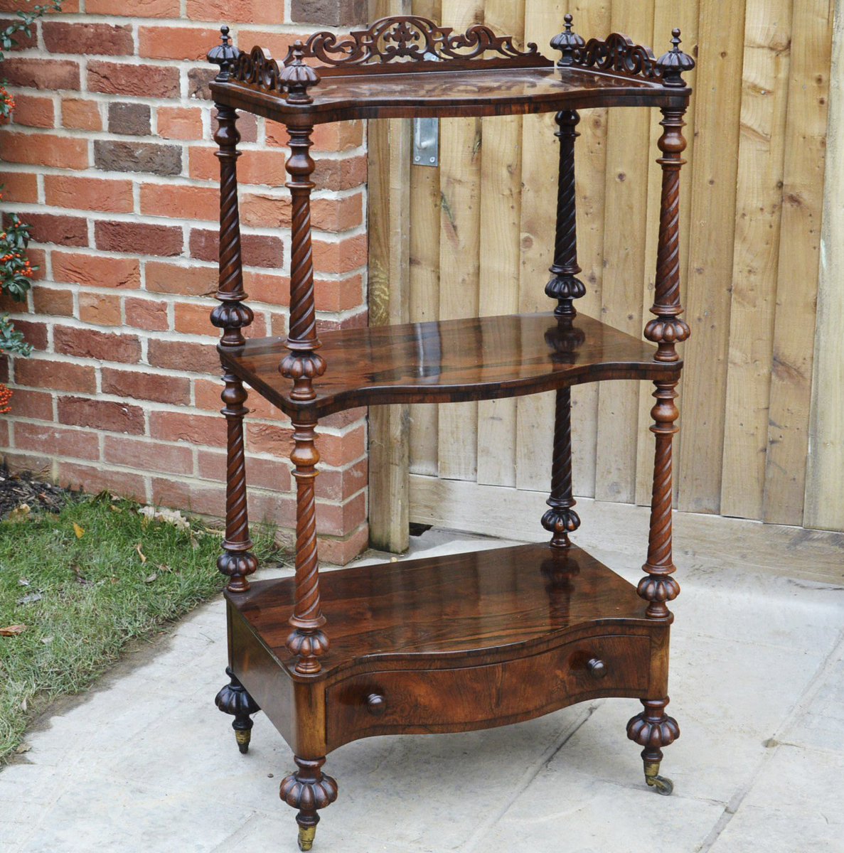 righttime_2sell's tweet photo. Ending tonight! https://t.co/ZfDWfvptS1 #antiques #interiors #furniture via @eBaySellers_UK https://t.co/BAERO1B9Pc