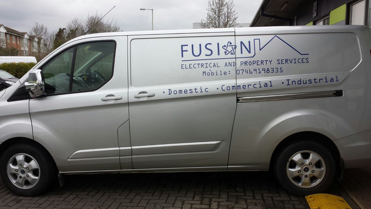 Wizard_Printers's tweet photo. Did you know we also sign write vehicles!  Drop us a line for a quotation. #signaged #signmaker #signwritting #vehiclegraphics

Call 01452 238017. https://t.co/w6YwRTJXBv