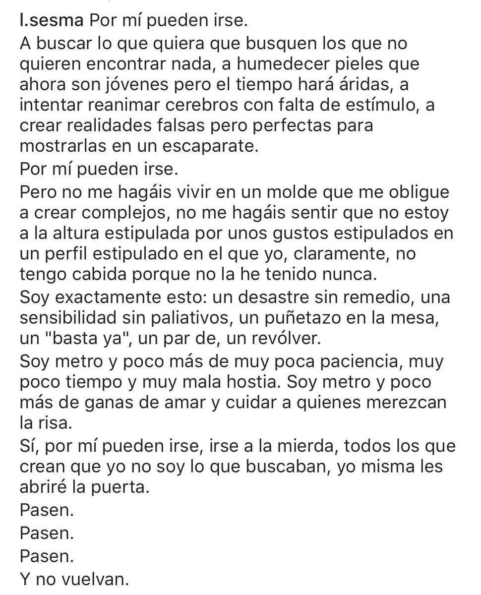 petrywomann's tweet photo. Y ella es la reina de la palabra, del verso, de la poesia, o como lo querais llamar. Gracias por la motivación, y por hacernos mas fuertes con cada palabra 💪🏻💪🏻 @loretosesma https://t.co/tXbHzV41eu