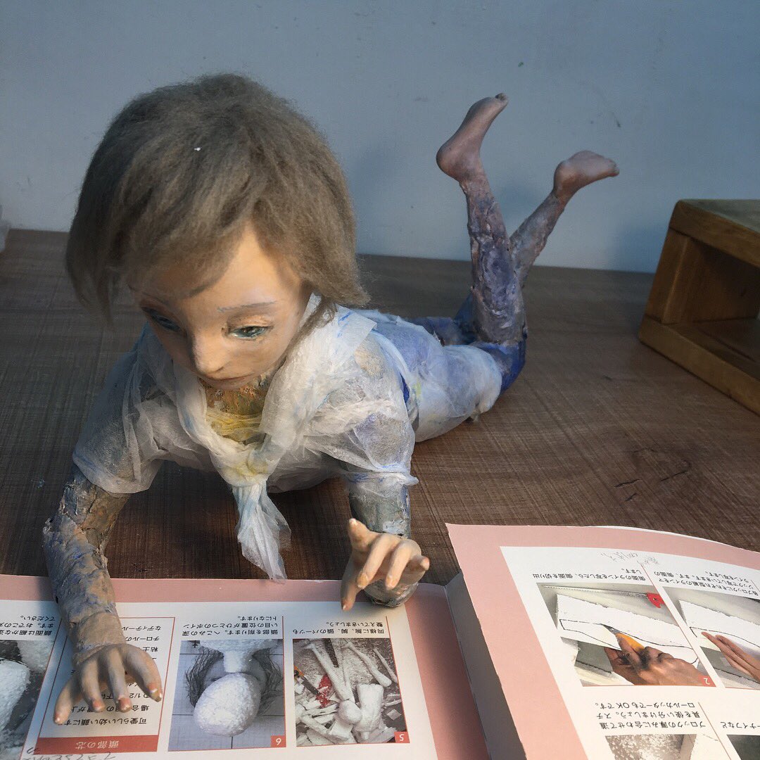 Mekkedori's tweet photo. 見つめる先に
Beyond curiosity
#和紙 #人形 #完成 #acrylilc #dollmaking #fleedom #colors #boydoll #sculpturdoll #art #sculptur #artwork #sculpture #originaldoll #doll #making #painting #oliginalart #創作人形 https://t.co/yFOjvaZAsL