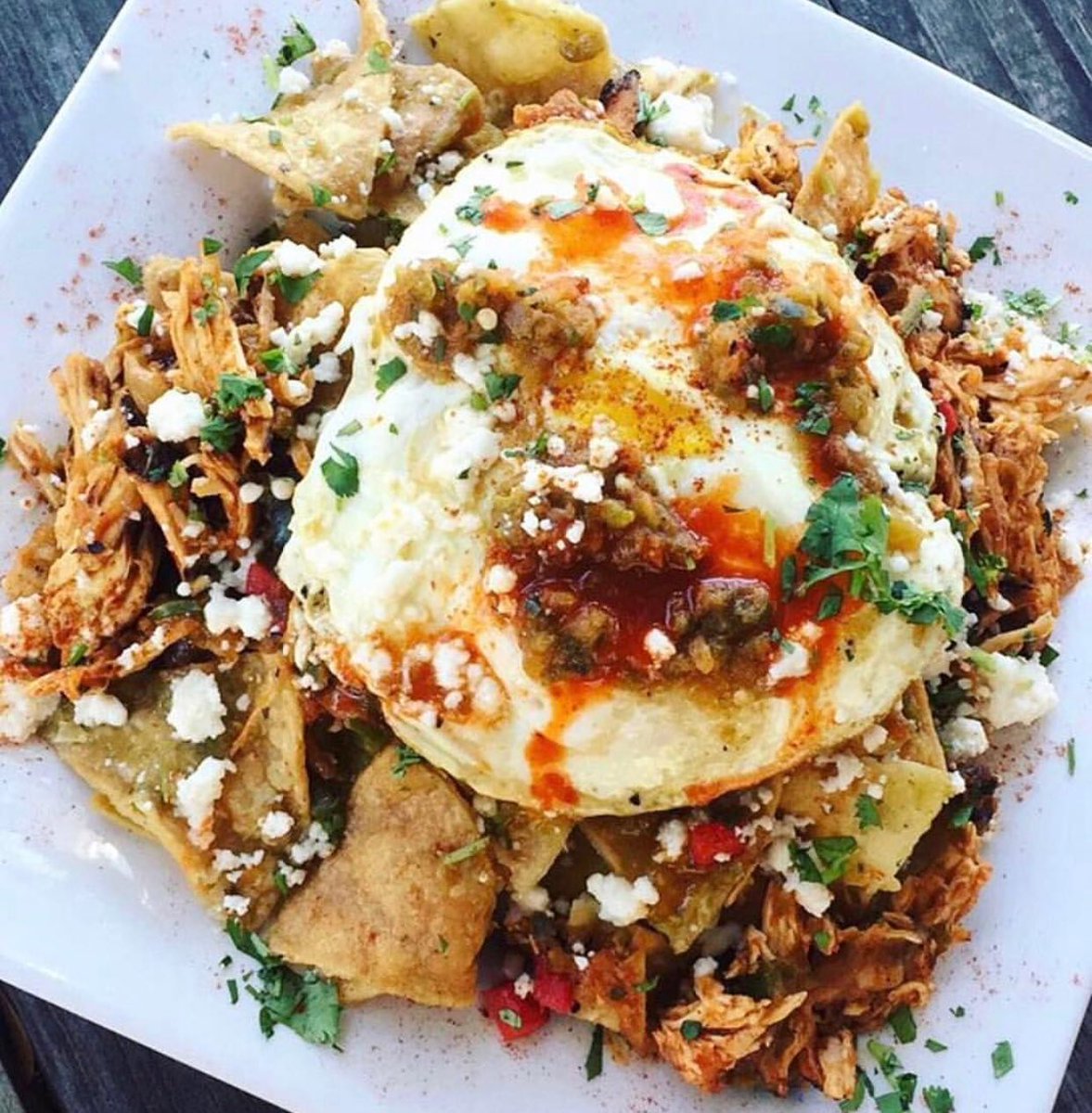TheEberhard's tweet photo. Hangover cure on a plate. 🙌🏻🙌🏻 #RiseShineBrunch #TheEberhard

_
📸:@TheDallasYum_ https://t.co/pvb5bjVsTl