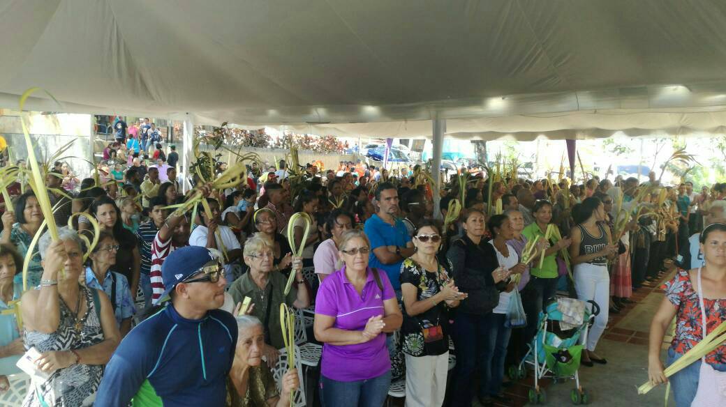 #FelizDomingoDeRamos Mil Bendiciones para todos!! que Dios derrame mil Bendiciones a nuestros Municipios y nuestra Patria