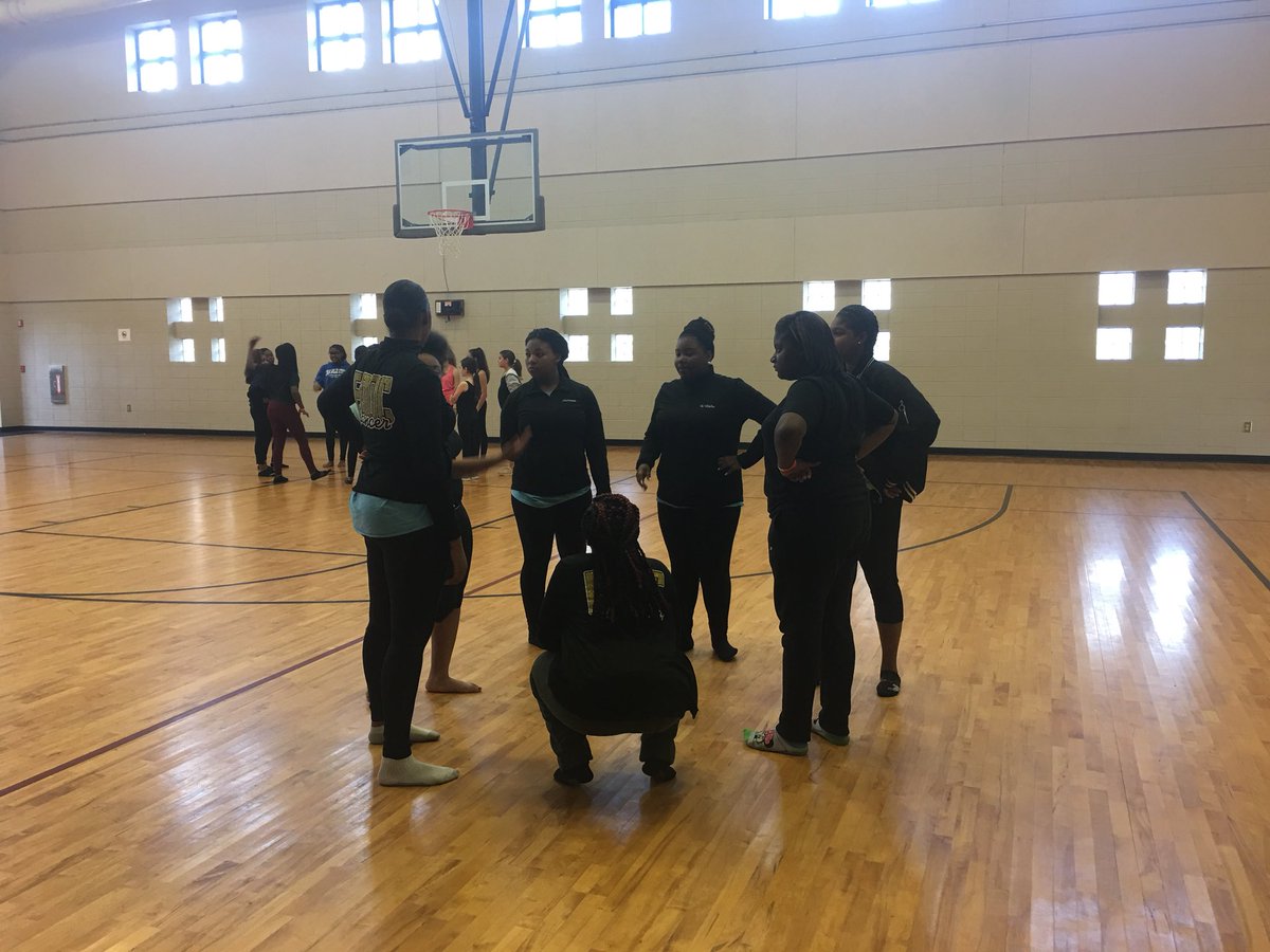 FMSDanceSC's tweet photo. FMS dancers attend the South Carolina Dance Festival in Greenville! https://t.co/FoPmmclfiq