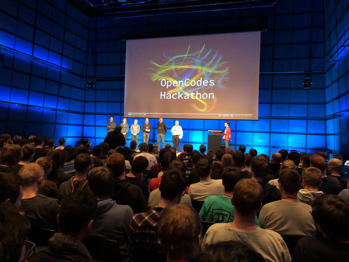 JamitLabs's tweet image. Final pitches are starting. Some warm words from the #jury #rethinkhackathon