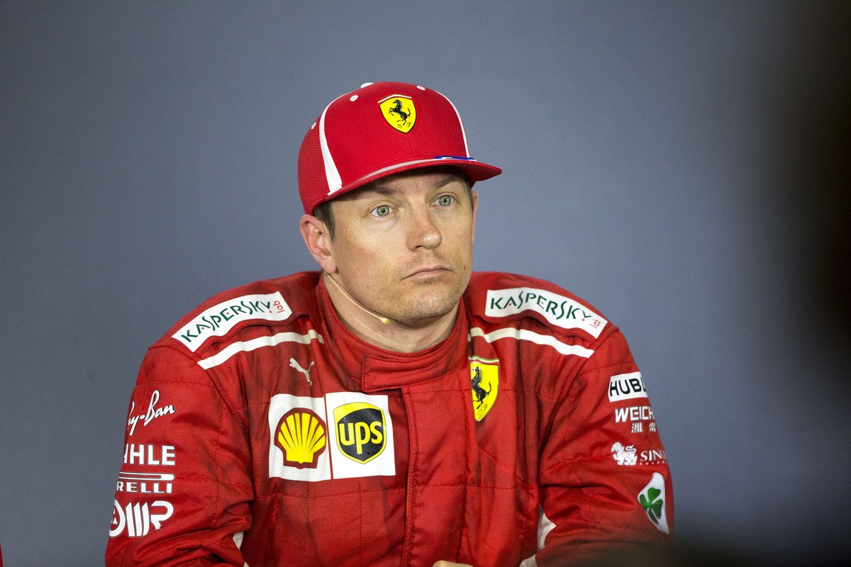 A Ferrari feláldozta Räikkönent?