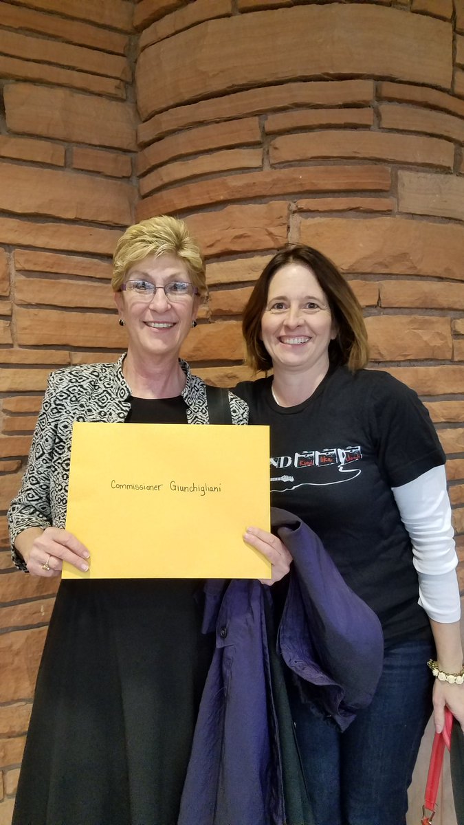 KellyLynnCharles tweet media