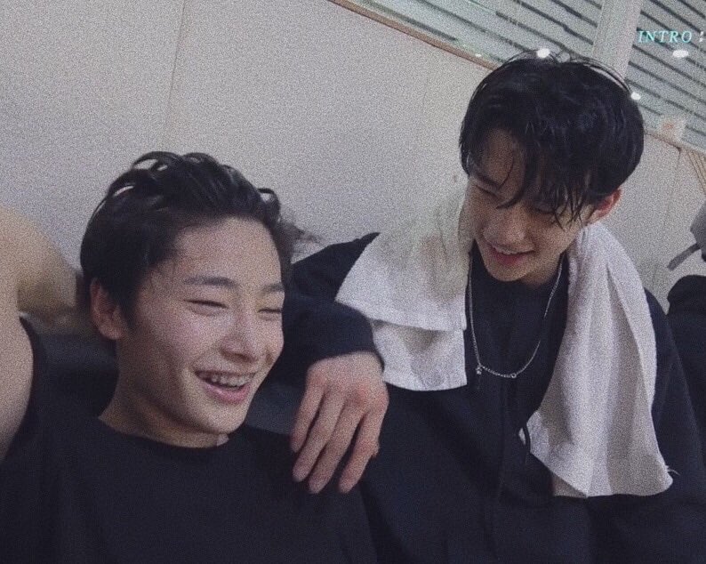 delulubeetch's tweet photo. WHAT A POWERFUL TRIO. #Felix #Jeongin #Hyunjin #StrayKids #I_am_NOT @Stray_Kids https://t.co/MeG7vGFO9g