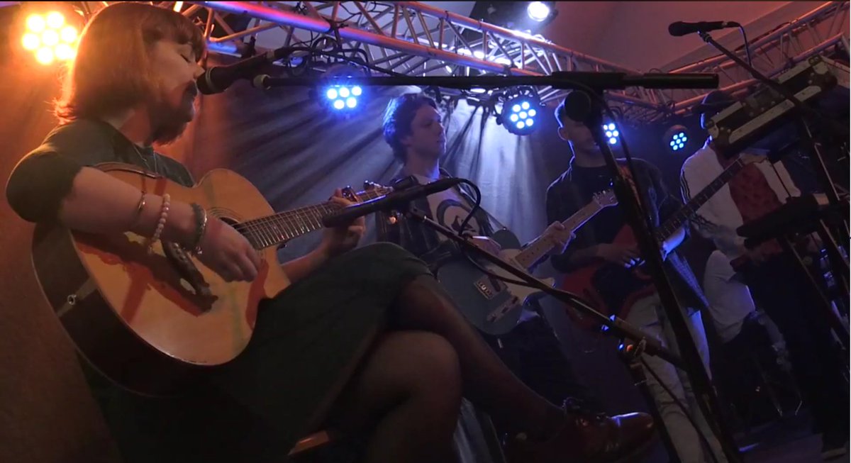 What a voice, you need to hear <a href="/teaandbirds/">Helena Francesca</a> live at <a href="/honeyboxlive/">honeyboxlive</a> right now. facebook.com/honeyboxlive/v…