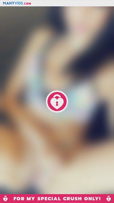 I have something new waiting just for you in my secret MV Crush stash of vids and pics https://t.co/gpYLvTr8kI<a href="/tag/mvcrush"class="tags"><span>#mvcrush</span></a>