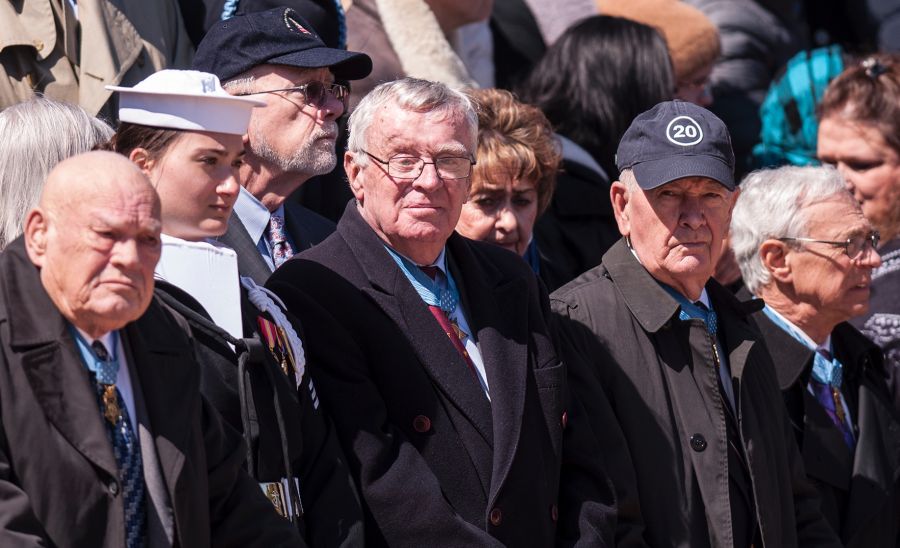 starsandstripes's tweet photo. GALLERY | Honoring America's heroes on National Medal of Honor Day https://t.co/ifVkcpO7rH #MedalofHonorDay #MedalofHonor https://t.co/LWTvvABnl3