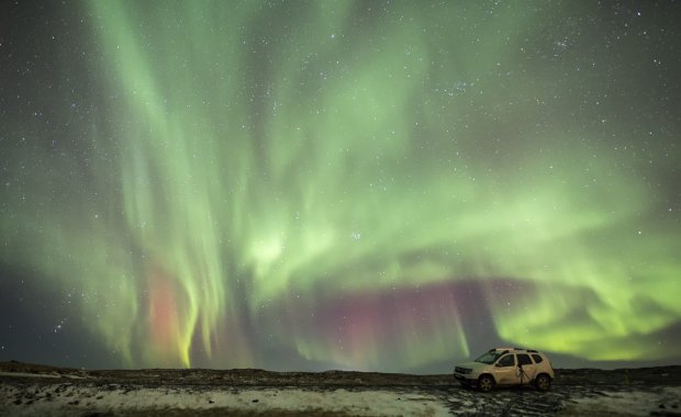 French photographer Christophe Suarez caught these beautiful photos of the Aurora over S. Iceland a while back. #Photography #Aurora #NorthernLights #Sólheimasandur #BlackSand #Iceland
icelandmag.is/article/photog…