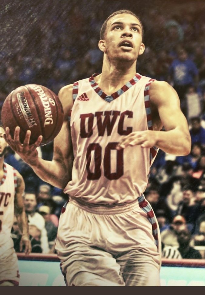 coachjabari's tweet photo. #HeadsUpAllStar2018 
@HeadsUpU All-Star Dante Stearns (@D1_Dan_ ) of @Carter__Hoops will take the court at today's Showcase. An
All-State All-Region 1st team All District Performer, led Carter to the 4A State Title Game ; Avg 15ppg,7rpg;
a top unsigned senior in DFW https://t.co/KStMMdFn7C